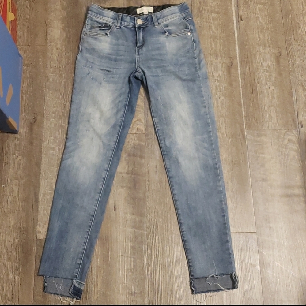 Distress jeans
